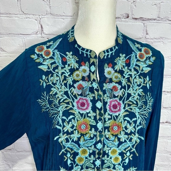 Johnny Was embroidered blue/teal tunic - Picture 3 of 12